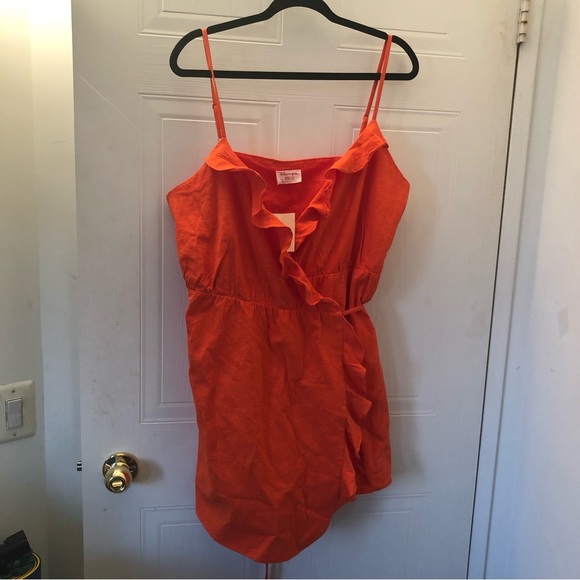 SHOWPO Aganda Strappy Frill Detail Wrap Mini Dress in Oxy Fire. (Size 14) - Picture 2 of 15